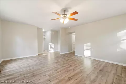 Living - 1430 N 50 St, Fort Smith, AR 72904 photo 10 of 10