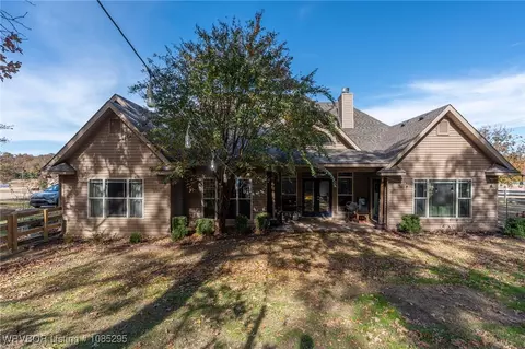 Exterior - 1128 Southfork Ln, Fort Smith, AR 72916 photo 5 of 25