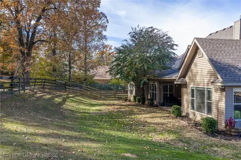 Exterior - 1128 Southfork Ln, Fort Smith, AR 72916 photo 18 of 25
