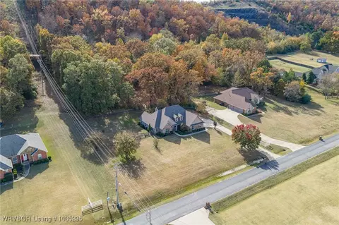 View/Area - 1128 Southfork Ln, Fort Smith, AR 72916 photo 6 of 7