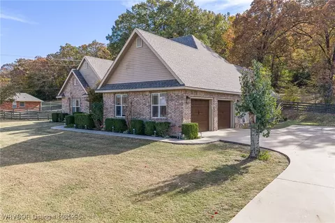 Exterior - 1128 Southfork Ln, Fort Smith, AR 72916 photo 11 of 25