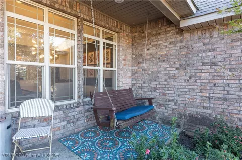 Exterior - 1128 Southfork Ln, Fort Smith, AR 72916 photo 2 of 25