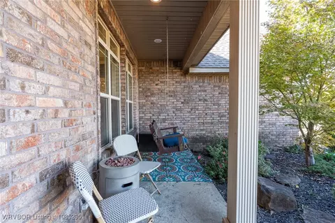 Exterior - 1128 Southfork Ln, Fort Smith, AR 72916 photo 3 of 25