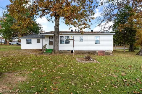 Exterior - 1203 Gerald St, Barling, AR 72923 photo 6 of 13