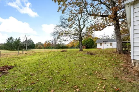 Exterior - 1203 Gerald St, Barling, AR 72923 photo 12 of 13