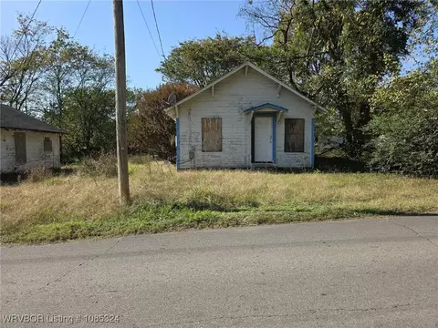 604-606 S 5th St, Paris, AR 72855 photo 2