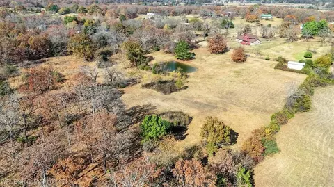 View/Area - 103 E George Ave, Pocola, OK 74902 photo 8 of 12