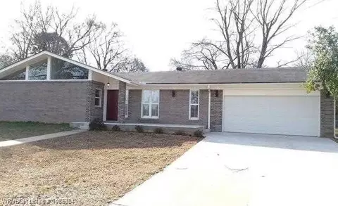 6718 Fern St, Fort Smith, AR 72903