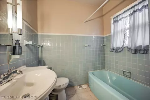 Bath - 36 Ash St, Alma, AR 72921 photo 1 of 3