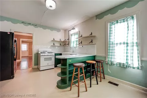 Kitchen - 36 Ash St, Alma, AR 72921 photo 3 of 4
