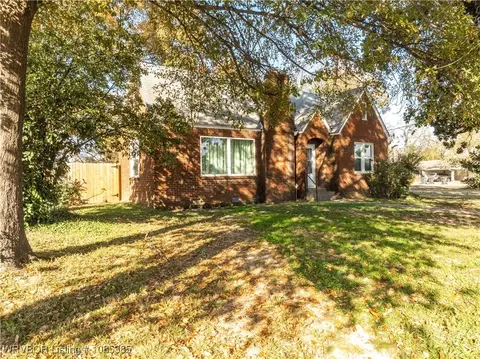 Exterior - 36 Ash St, Alma, AR 72921 photo 2 of 9