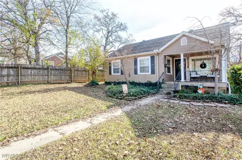 Exterior - 2116 S P St, Fort Smith, AR 72901 photo 3 of 14