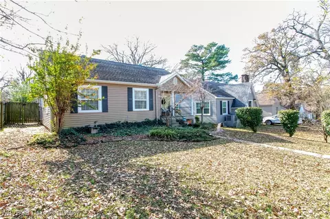 Exterior - 2116 S P St, Fort Smith, AR 72901 photo 2 of 14