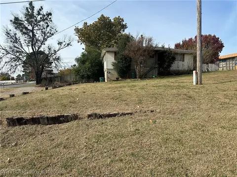 603 S Kerr Blvd, Sallisaw, OK 74955