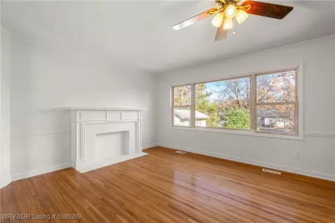 Living - 2115 Packard Pl, Fort Smith, AR 72901 photo 3 of 3