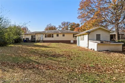 Exterior - 2115 Packard Pl, Fort Smith, AR 72901 photo 6 of 7