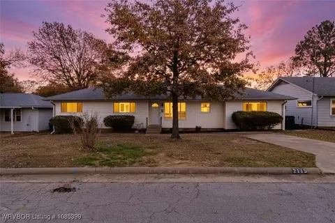 Exterior - 2115 Packard Pl, Fort Smith, AR 72901 photo 3 of 7