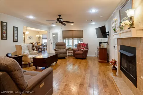 Living - 6207 Red Cedar Cir, Fort Smith, AR 72916 photo 1 of 3