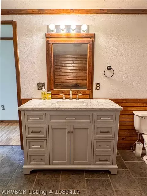 Bath - 59210 Muse Pl, Muse, OK 74949 photo 3 of 3
