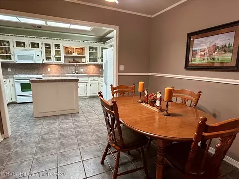 Dining - 10413 Seven Oaks Rd, Fort Smith, AR 72908 photo 3 of 3