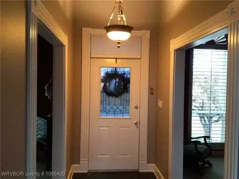 Entry Way - 10413 Seven Oaks Rd, Fort Smith, AR 72908 photo 1 of 1
