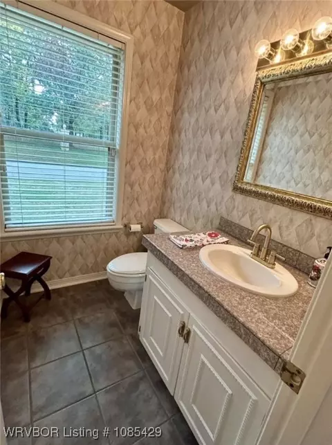 Bath - 10413 Seven Oaks Rd, Fort Smith, AR 72908 photo 6 of 6