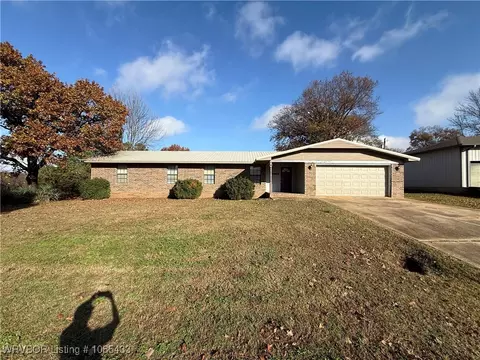 204 Nellie St, Arkoma, OK 74901