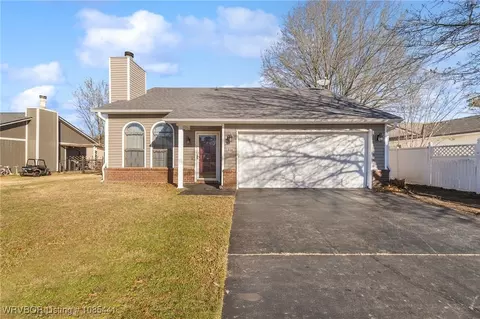 806 Heather Way, Barling, AR 72923 photo 3