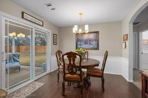 Dining - 1106 Ruby Dr, Van Buren, AR 72956 photo 2 of 2