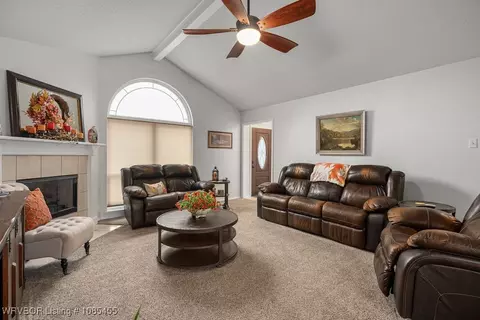 Living - 1106 Ruby Dr, Van Buren, AR 72956 photo 3 of 4