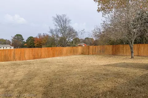 Exterior - 1106 Ruby Dr, Van Buren, AR 72956 photo 3 of 5