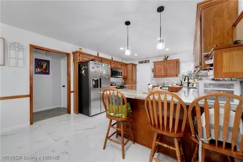 Kitchen - 2325 N River Rd, Lavaca, AR 72941 photo 1 of 4