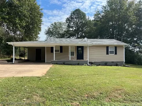 210 N Williams St, Ozark, AR 72949