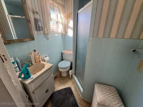 Bath - 818 26th St, Fort Smith, AR 72901 photo 2 of 2