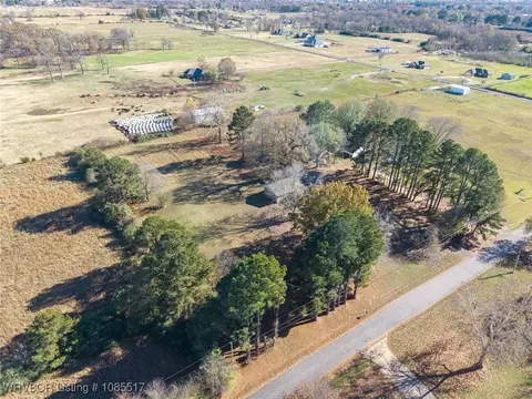 View/Area - 2202 N River Rd, Lavaca, AR 72941 photo 1 of 4