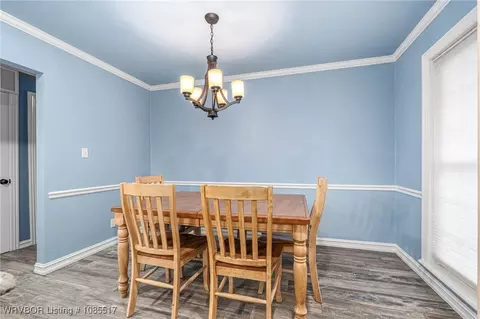 Dining - 2202 N River Rd, Lavaca, AR 72941 photo 1 of 2