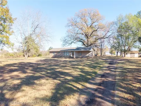 Exterior - 2202 N River Rd, Lavaca, AR 72941 photo 9 of 9