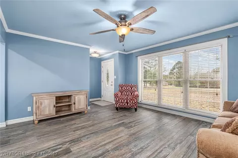 Living - 2202 N River Rd, Lavaca, AR 72941 photo 1 of 4