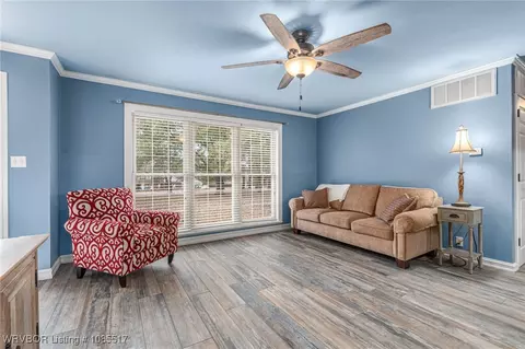 Living - 2202 N River Rd, Lavaca, AR 72941 photo 4 of 4
