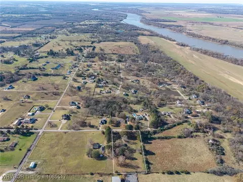 View/Area - 2202 N River Rd, Lavaca, AR 72941 photo 3 of 4