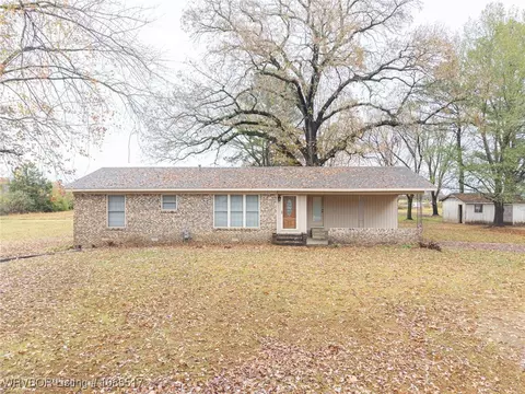 Exterior - 2202 N River Rd, Lavaca, AR 72941 photo 2 of 9