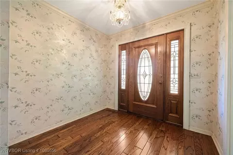 Entry Way - 1303 S Hwy 96, Lavaca, AR 72941 photo 2 of 8