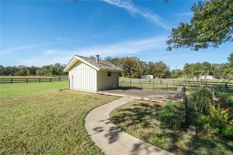 Exterior - 1303 S Hwy 96, Lavaca, AR 72941 photo 9 of 12