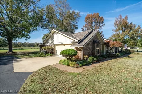 Exterior - 1303 S Hwy 96, Lavaca, AR 72941 photo 4 of 12