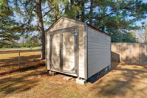 Other - 601 N Oak St, Hackett, AR 72937 photo 7 of 8