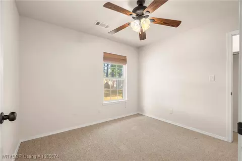 Bedroom - 601 N Oak St, Hackett, AR 72937 photo 5 of 6