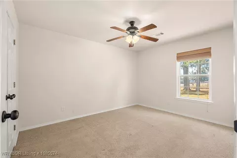 Bedroom - 601 N Oak St, Hackett, AR 72937 photo 4 of 6