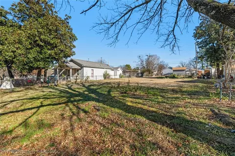 5105 S 32nd St, Fort Smith, AR 72903