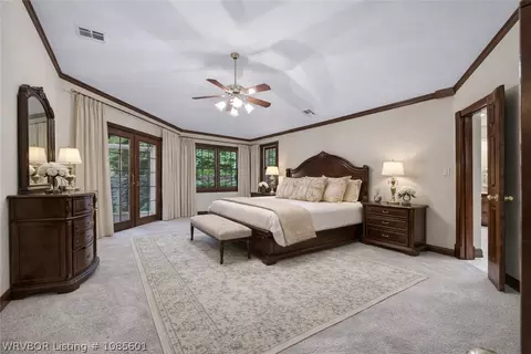 Bedroom - 2916 S Cliff Dr, Fort Smith, AR 72901 photo 2 of 3
