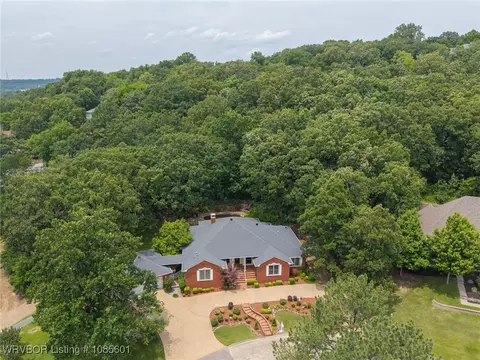 View/Area - 2916 S Cliff Dr, Fort Smith, AR 72901 photo 1 of 2